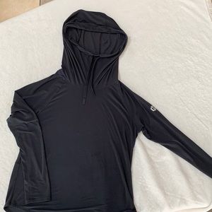 Women’s Under Armour lightweight pullover Size M